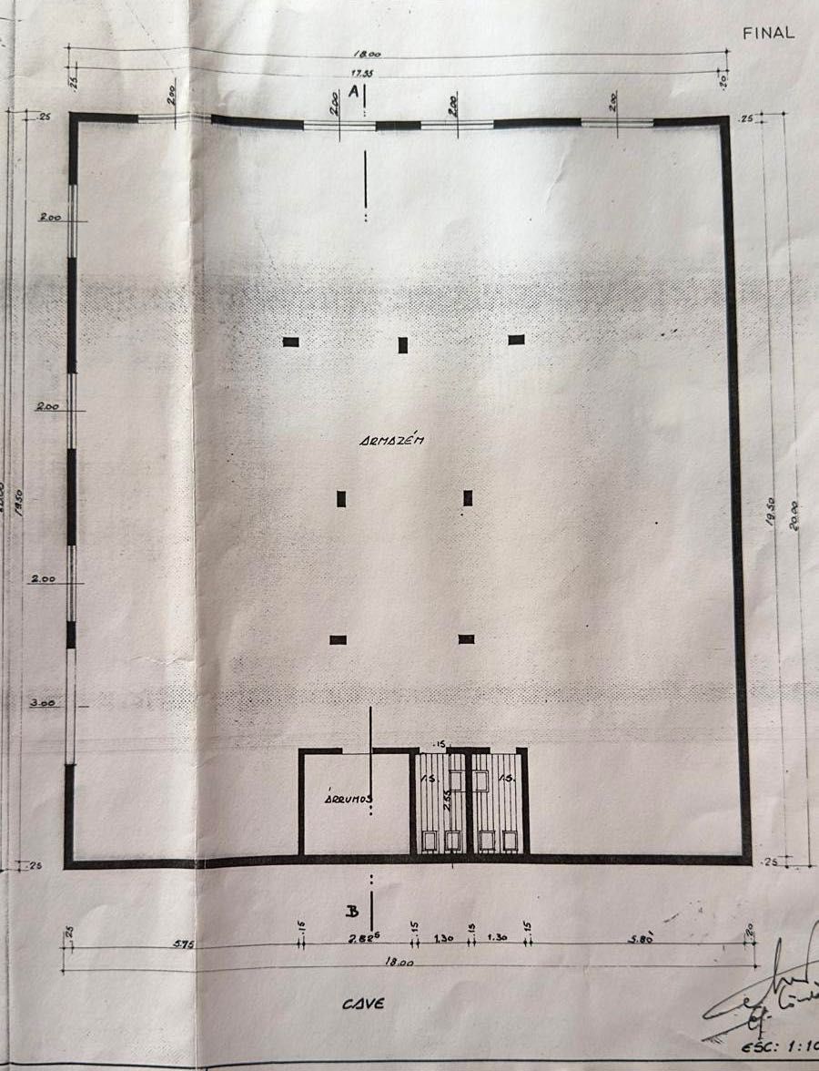 Armazém / Escritórios — 368 m² — Zona Nobre de Setúbal
