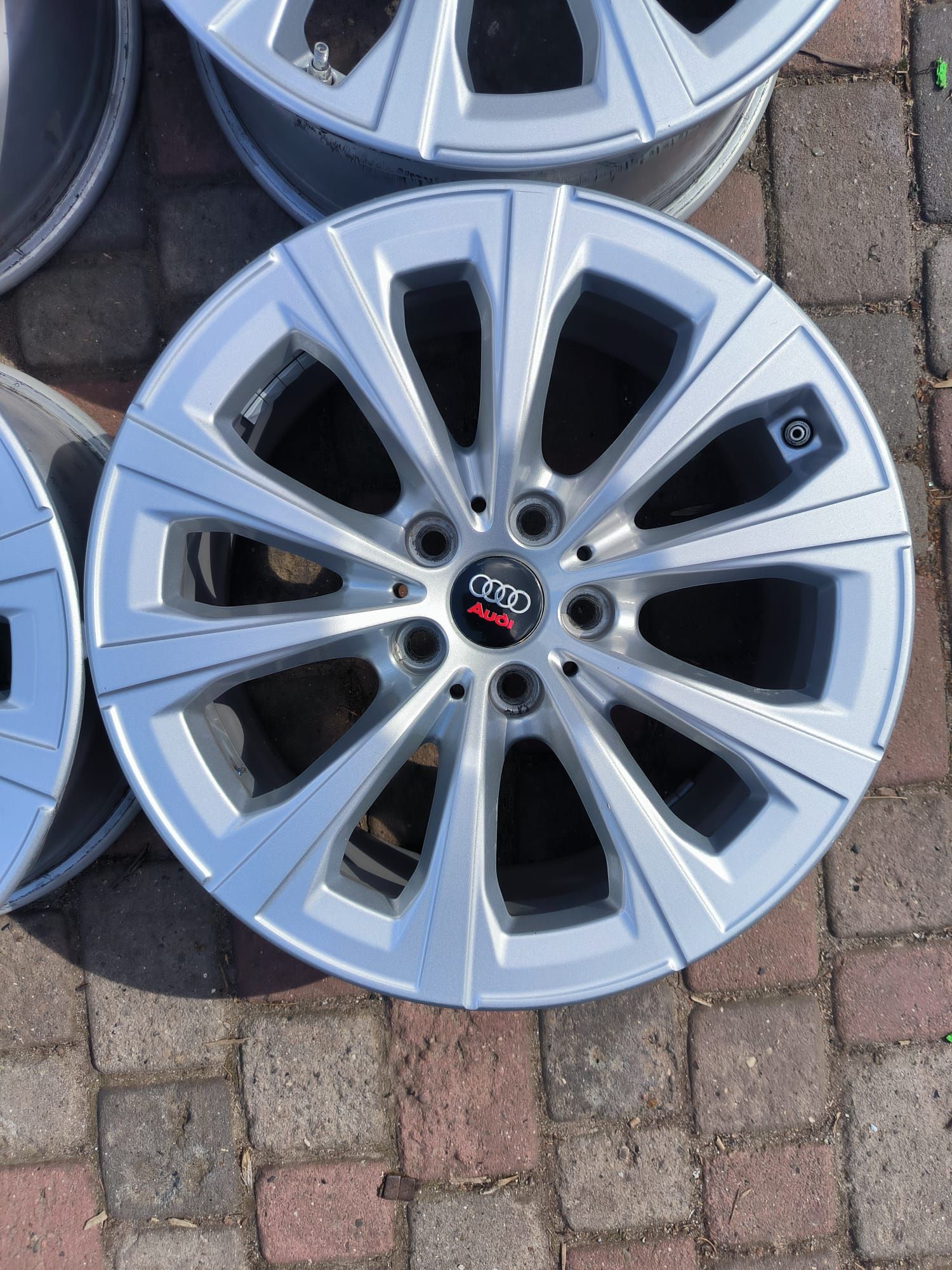 Felgi aluminiowe 17 Audi A3 A4 A5 A6 A7 A8 5x112