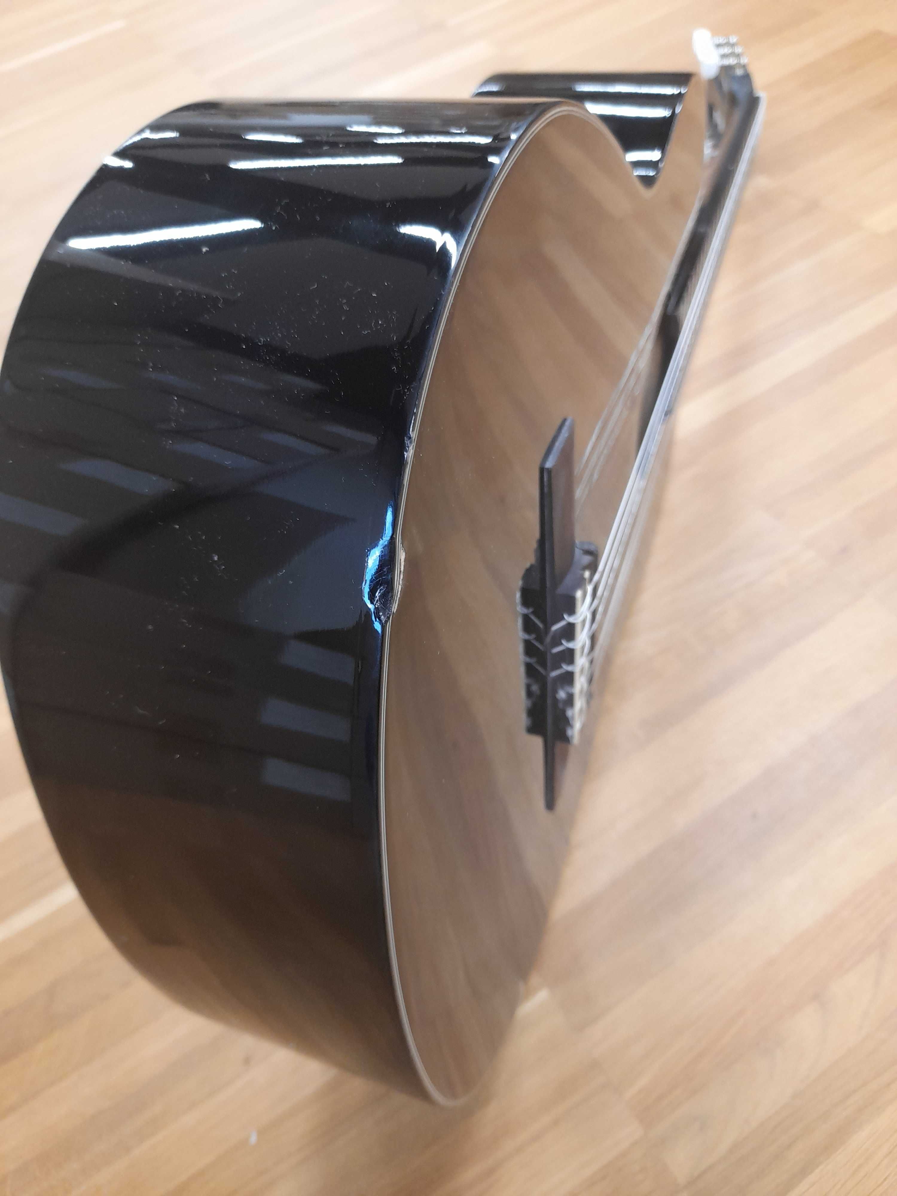 Gitara klasyczna YAMAHA C40 czarna