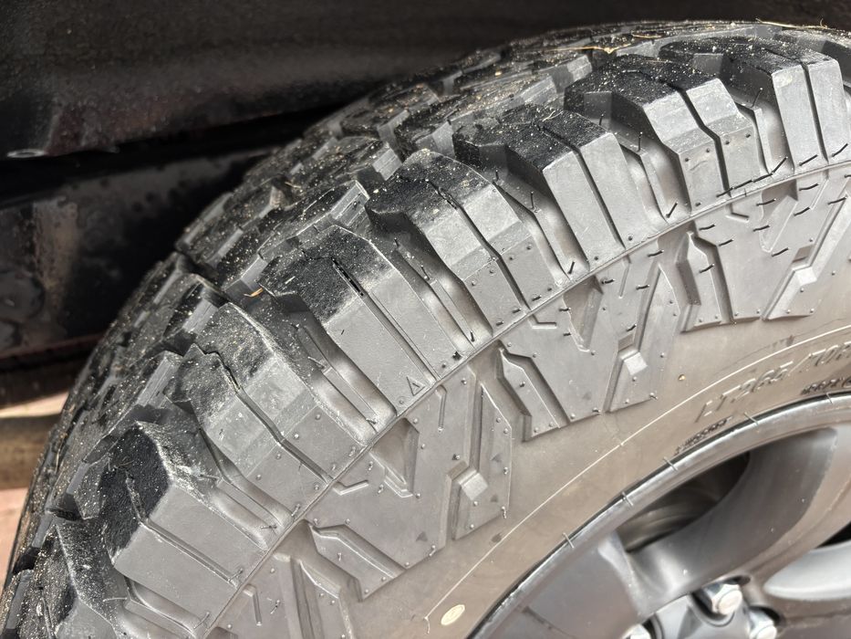 Toyota Land Cruiser Invincible 2.8 (salon PL)