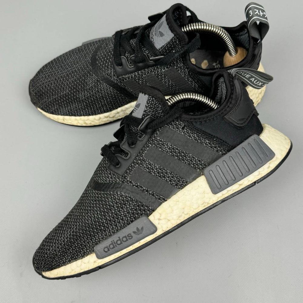 Кроссовки Adidas NMD r1 адідас кросівки нмд спортивні буст літні
