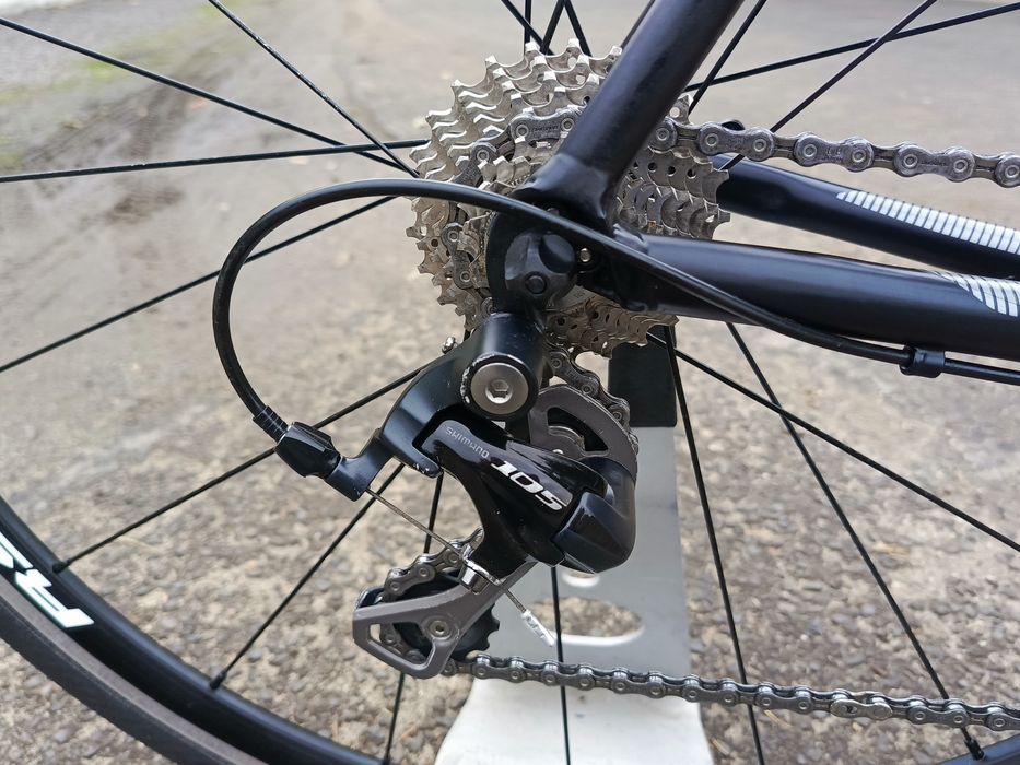 Rower szosowy Bulls Harrier SuperSport Shimano 105 ALU carbon roz.54cm