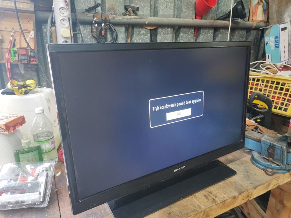 Telewizor płaski Sharp sprawny