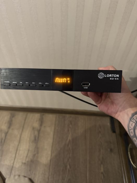 Супутниковий тюнер/ресивер Lorton S2-55.