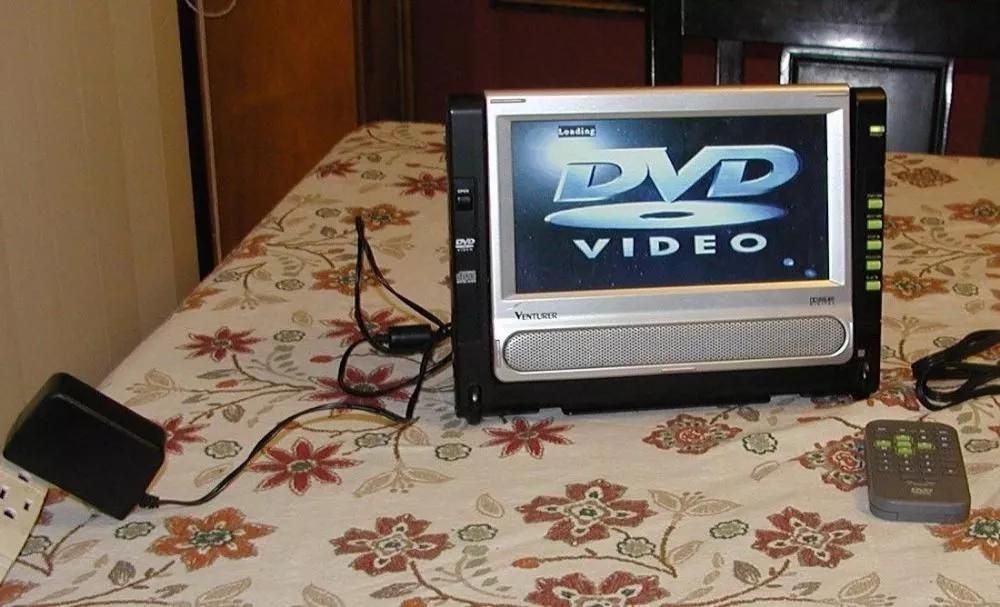 DVD Venturer 11 cali