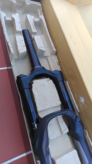 Suspensão RockShox PIKE RCT3 27.5