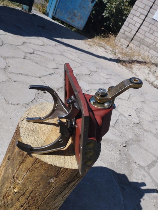 Кришка КПП УАЗ 452, старого зразка