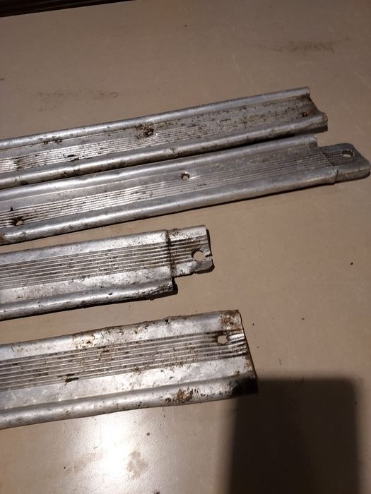 Listwy progowe Alu fiat 125p