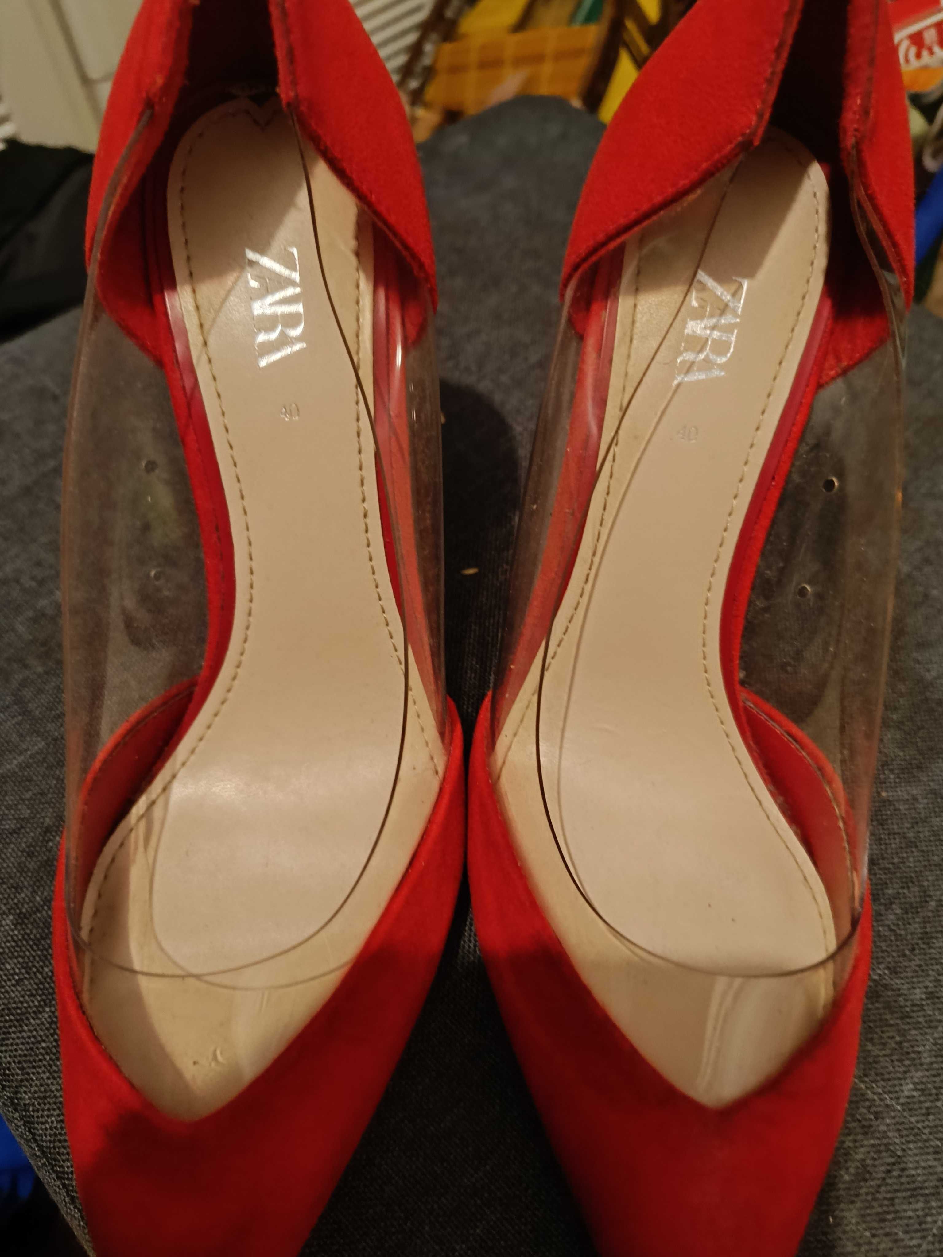 3 pares de sapatos de senhora (Zara e H,&M)