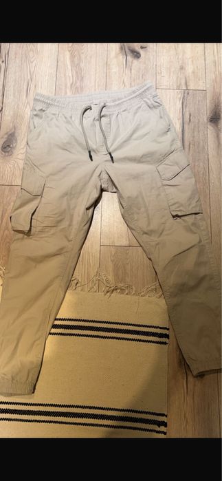 Spodnie Joggery rozmiar XL/36