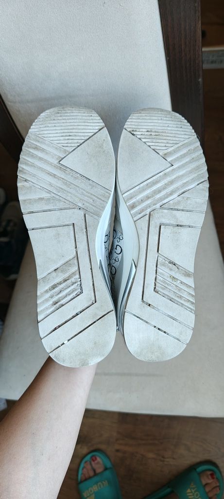 Buty Guess sneakersy r 37 /38