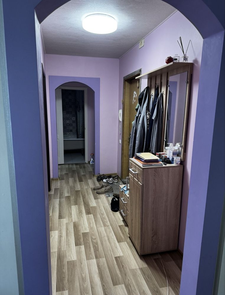 Продам 2-ком.кв.Левый берег,9мкрн.КТ«Мир»