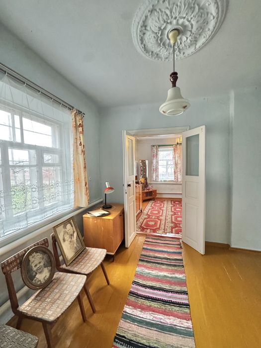 Будинок станція ЖД Вокзал Головний за ринком вул Сільськогосподарська