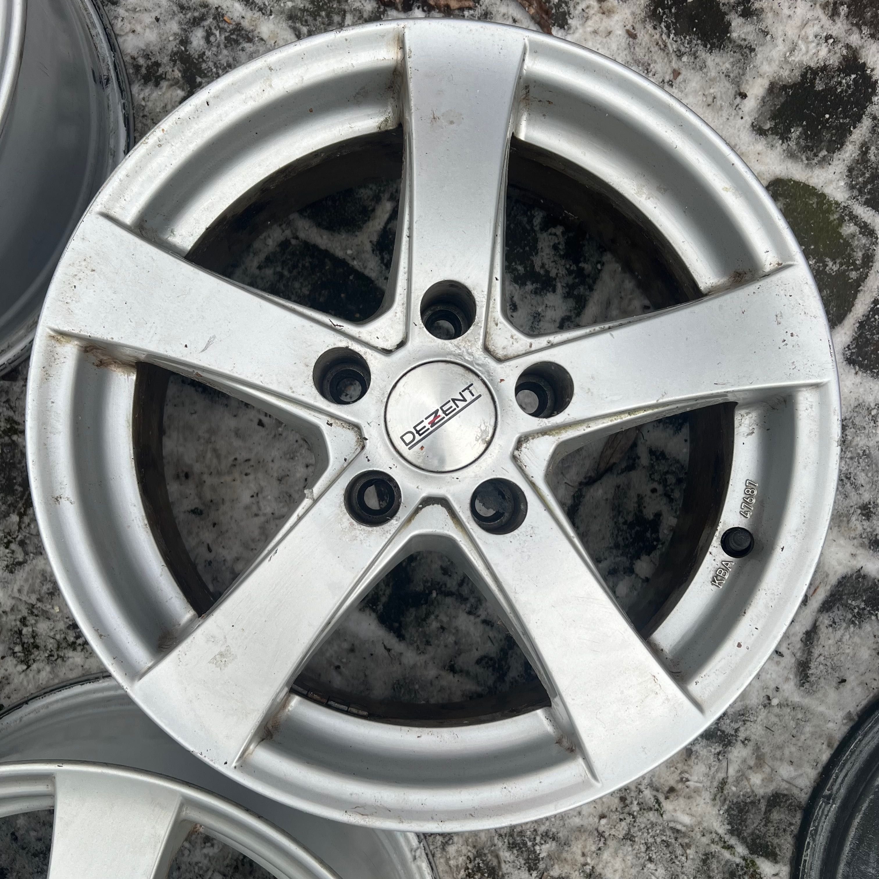 Dezent 16" 5x114,3 ET40 Mazda Hyundai Kia Suzuki Toyota Citroen Ford