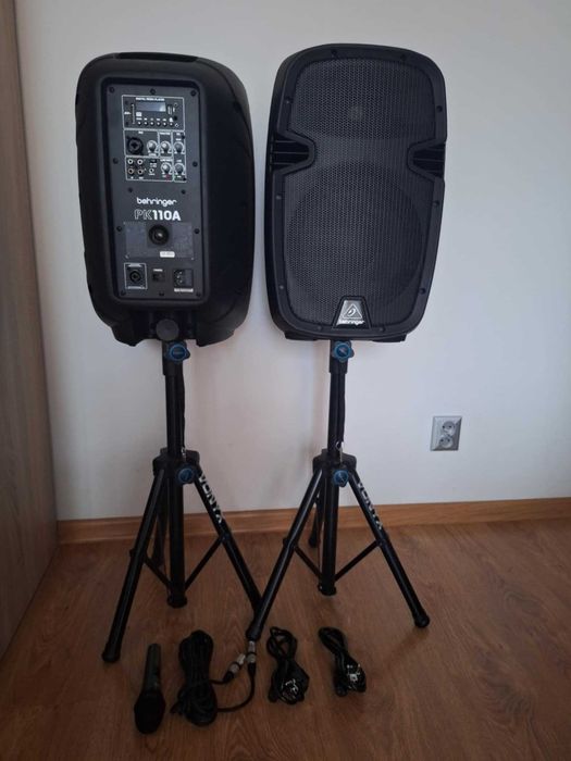Zestaw nagłośnieniowy Behringer PK110A, statywy, mikrofon.