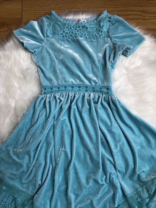 Niebieska welurowa bluza sukienka 1,34cm
