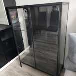 Szklana witryna Ikea