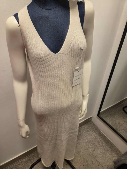 Damski Komplet Dzianinowy Sukienka i Sweter Biały   S M