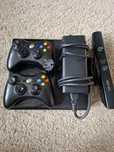 Xbox 360 z grami i kinectem w zestawie