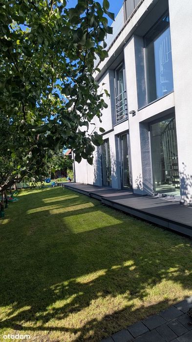 Nowoczesny, energooszczedny dom wolnostojący