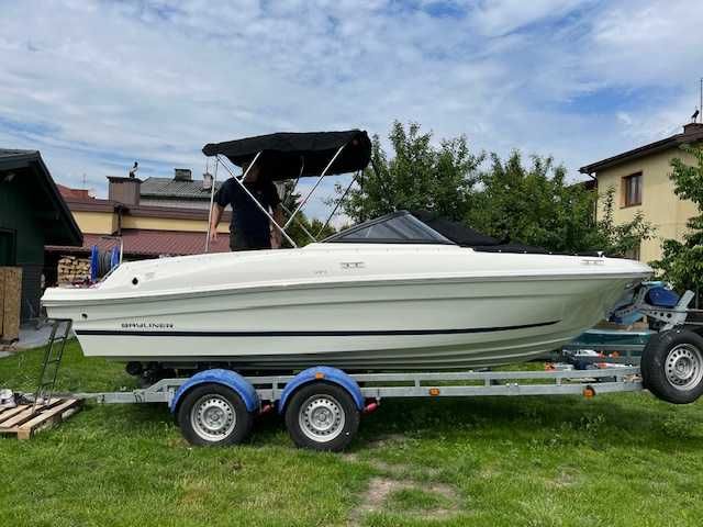 Bayliner VR4 Bow Deck, wersja elektryczna.