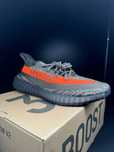 Yeezy 350 V2  rozmiar 45 1/3