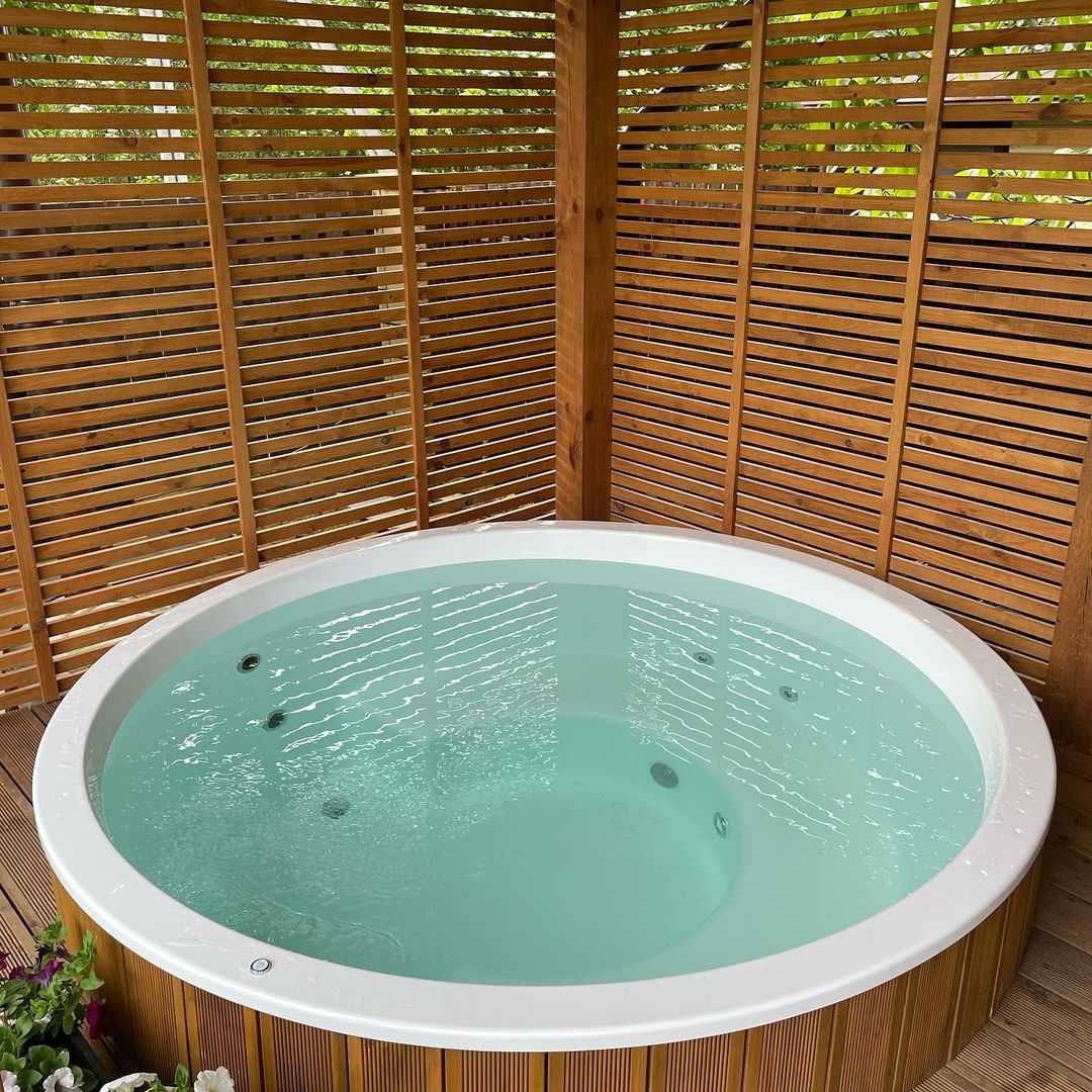 Balia ogrodowa Jacuzzi dla 2-8 osób | Gorąca beczka z piecem Hot Tube