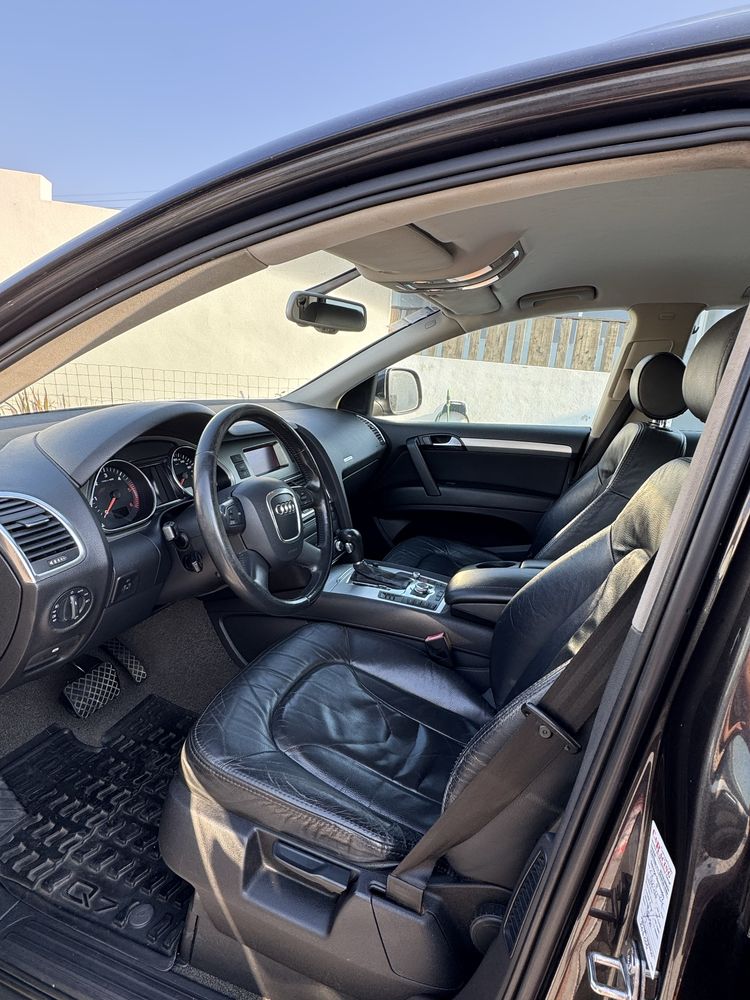 AUDI Q7 06/2006.