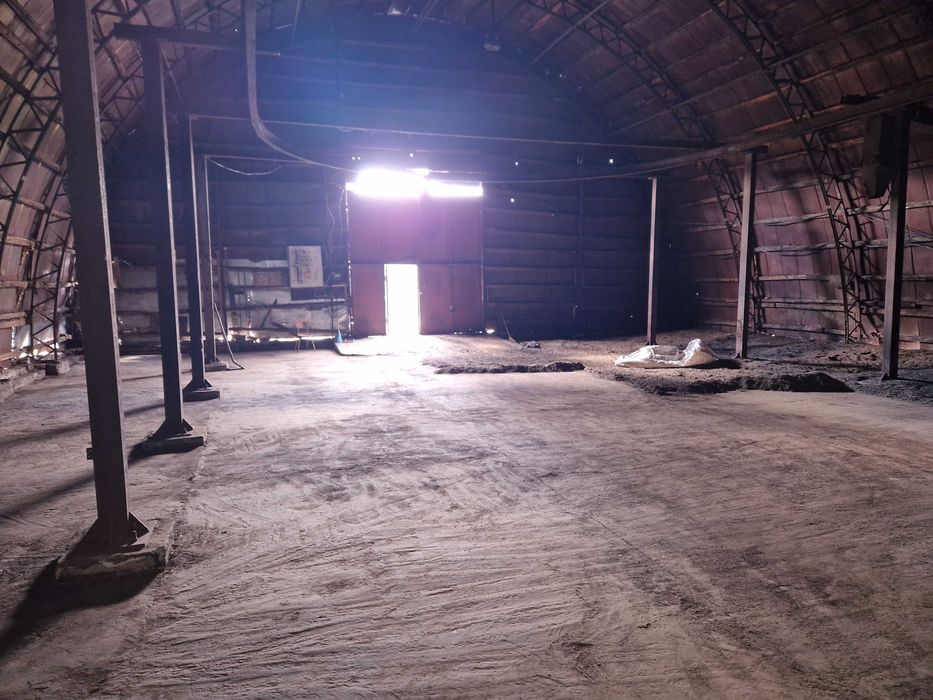 Виробничі, складські приміщення, ангари, промислові майданчики, офіси