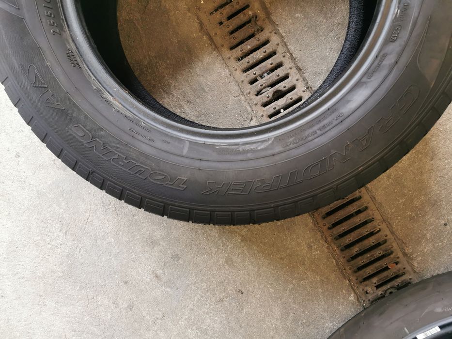 Komplet opon 255/60R17 106V Dunlop Grandtrak Touring A/S z 2017rok