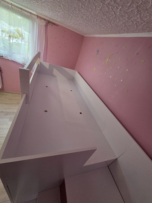 Meble dziecięce TOLEDO z łóżkiem na antresoli i biurkiem