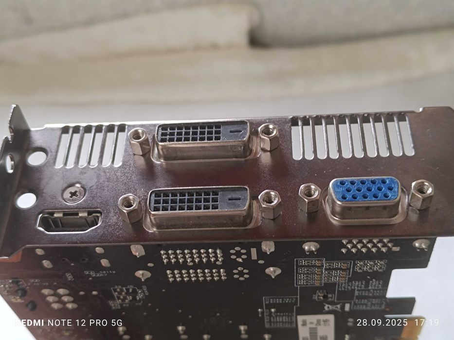 Видеокарта ASUS GTX 750Ti, нерабочая