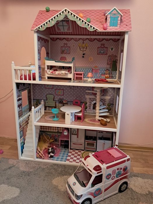 Domek drewniany dla lalek barbie