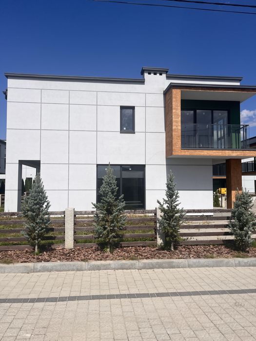 Продаж котеджу с.Зубра вул Івана Франка 23 ЖК Капітель