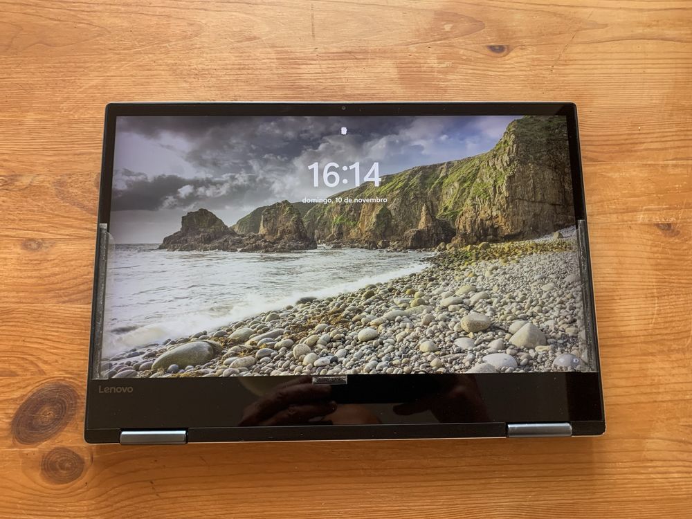 Portátil Lenovo Yoga 720-13IKB