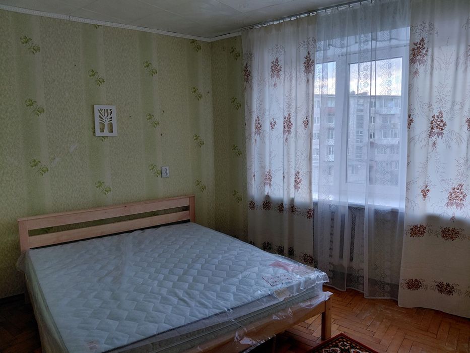 Оренда 4 км квартири