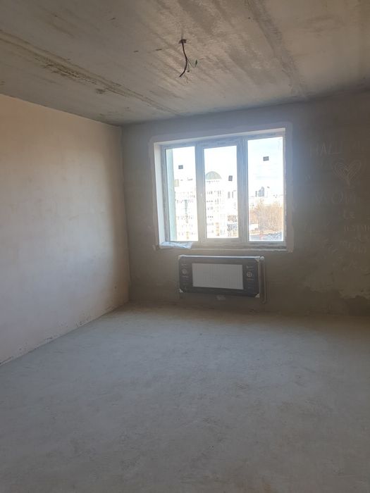 3к рн Лавины (84кв) средний этаж, а/о, 2 балкона