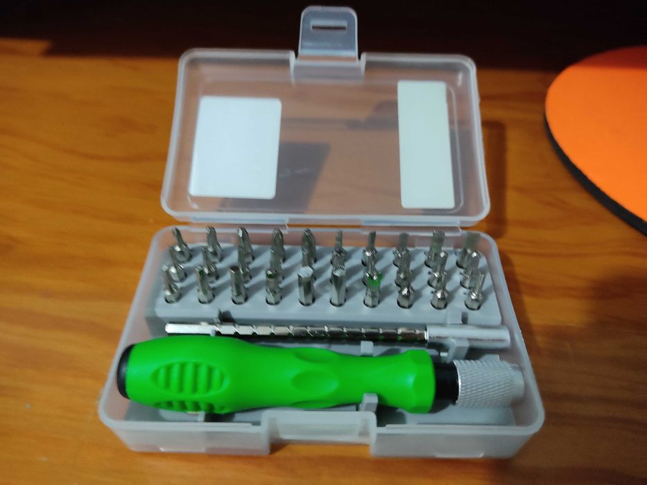 Caixa conjunto kit Chaves de fenda, chaves de estrela - Aceito Troca