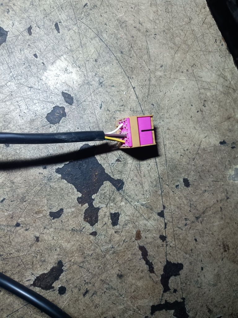 Lusterko elektryczne lewe 5pin VW T5