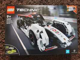 LEGO Technic 42137 - Formula E Porsche 99X Electric