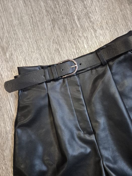 Шорти чорні шкіряні р.XS