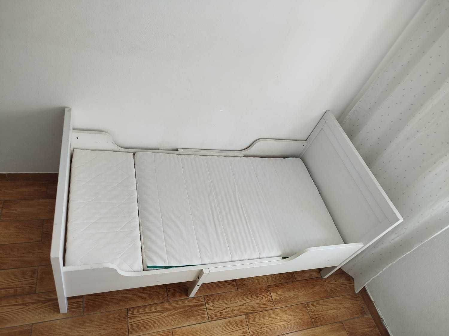 Cama extensível IKEA com colchão – branca