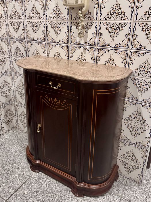 Móvel Hall em madeira maciça