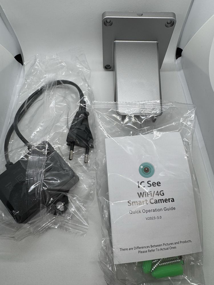 Kamera obrotowa WiFi 3 obiektywy 12MP
