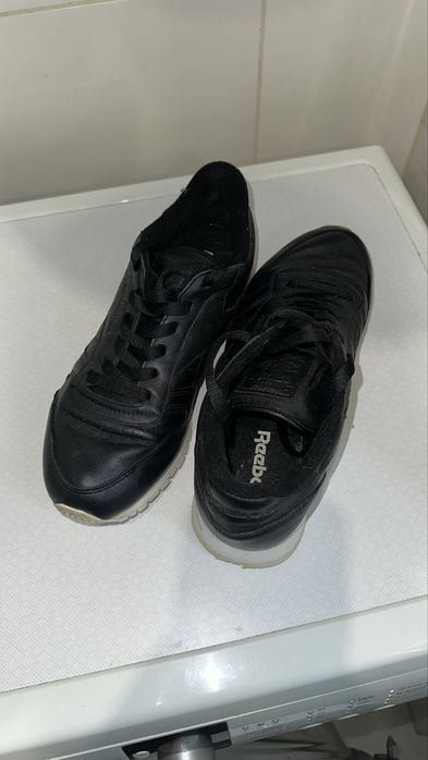 Кросівки жіночі REEBOK