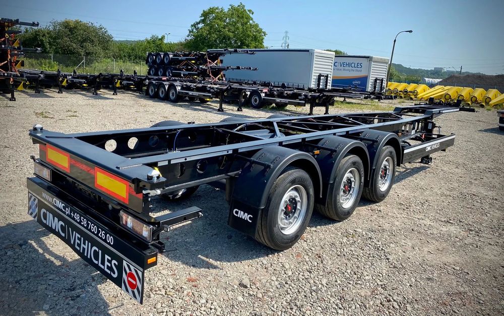 CIMC SC03 45 FLW  CIMC Trailer Poland Ultralekka 3,8 t