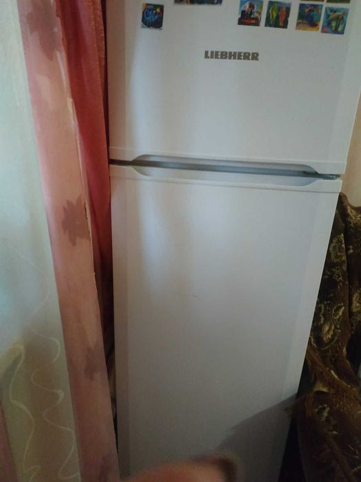 Холодильник liebherr