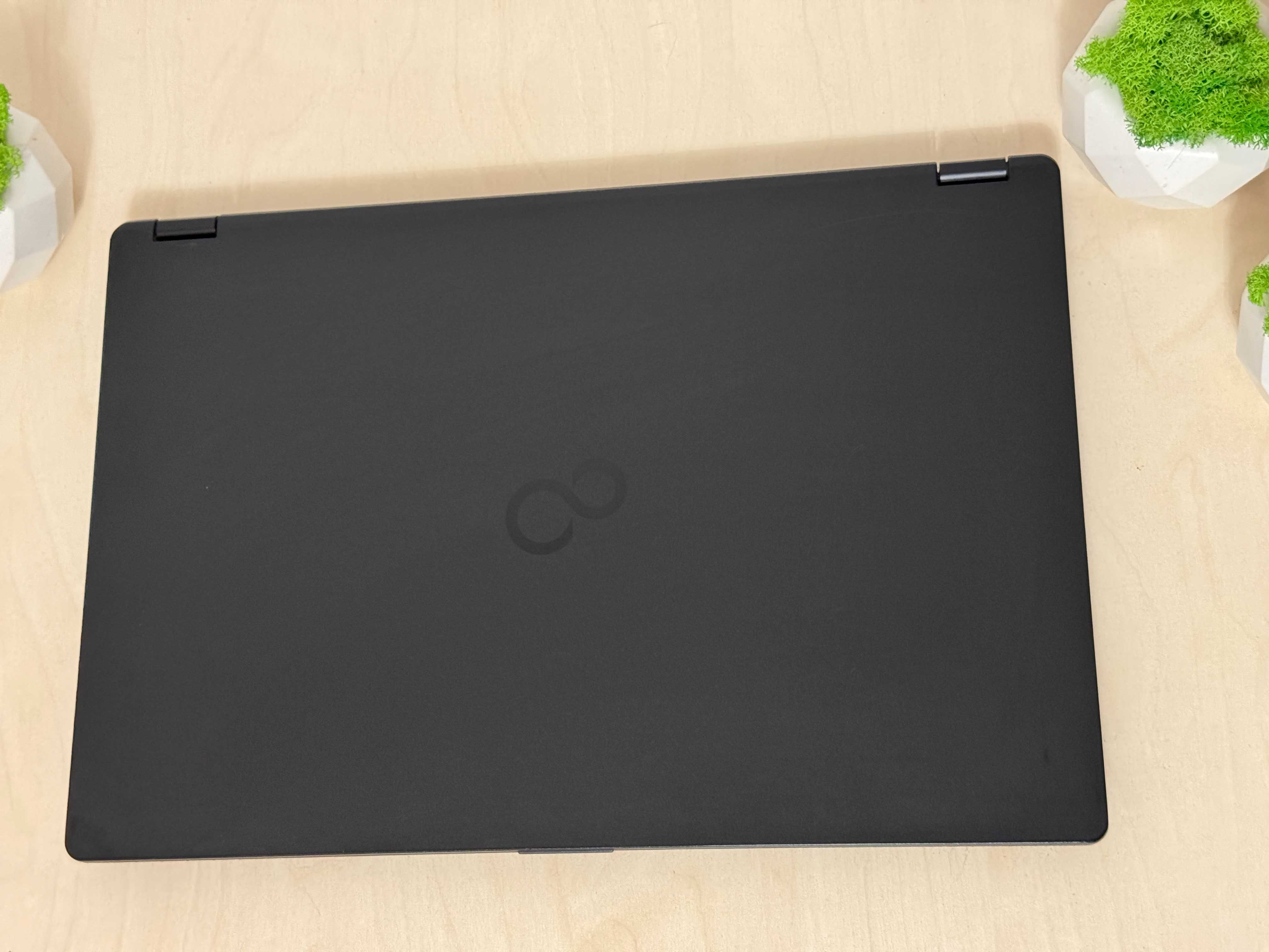 15,6 FHD IPS сенсорний Fujitsu LIFEBOOK U757 - i5-7300U/8/256ssd (№2)