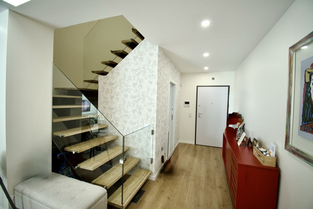 T4 Duplex Moderno em Condomínio Exclusivo com Piscina