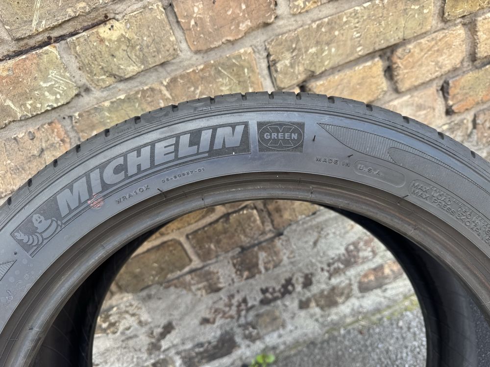 Продам шину мішелін  235/45r18